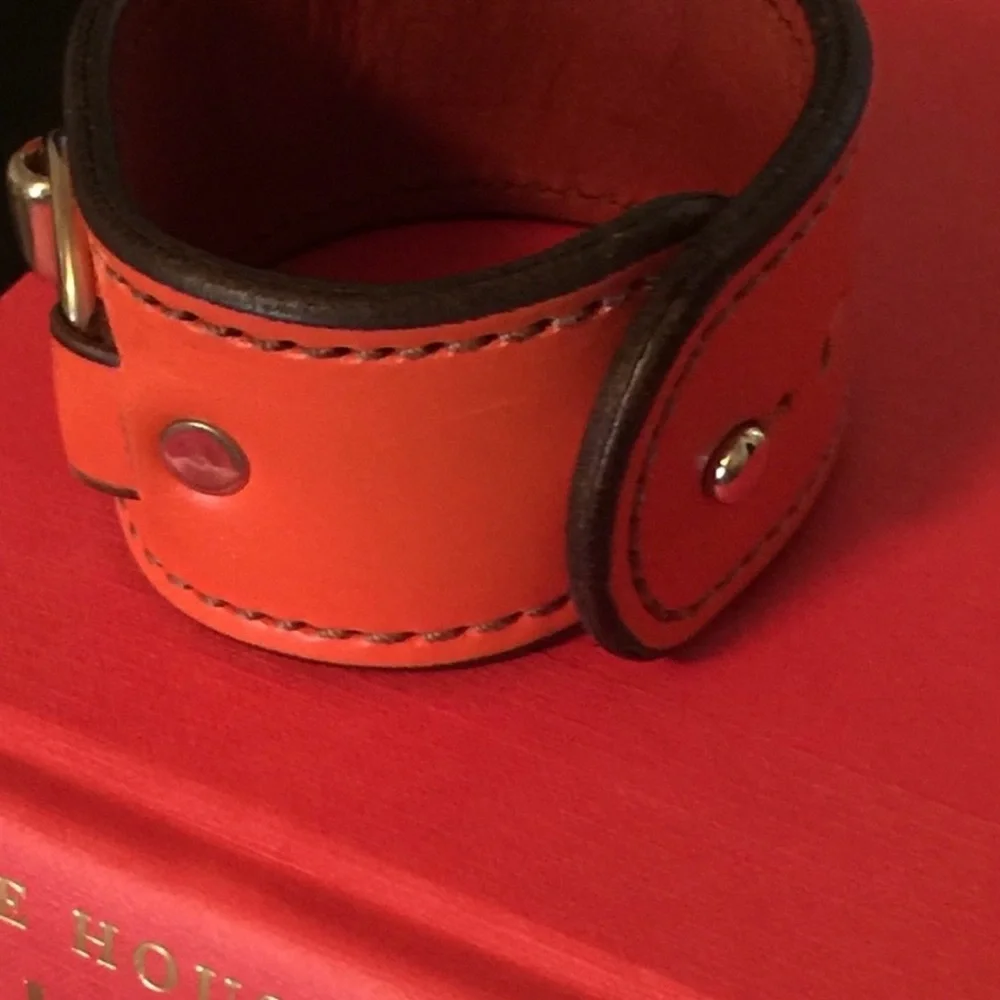 N/A hermes style